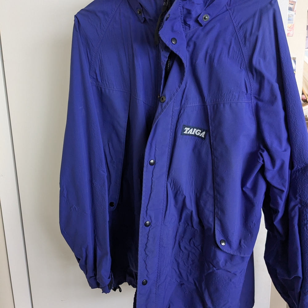 GORE-TEX Men's Deep Blue Raincoat